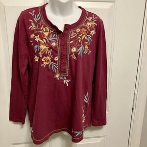 Sundance Size Medium Women's Raspberry Pink/Red Embroidered Floral  Shirt Top
